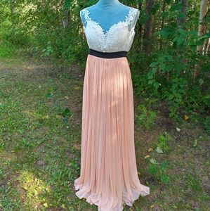 💥50% OFF 🆕️ Ltd. Ed. 'Rare London' Prom Dress